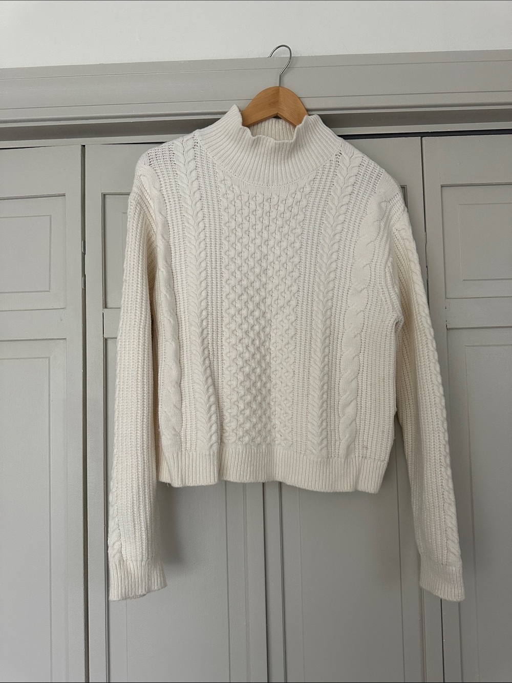 Banana Republic Factory Cream Cable Turtleneck Sweater